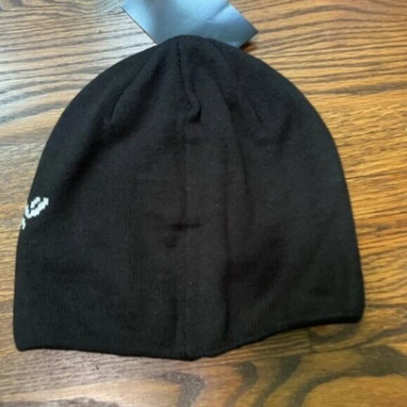 New Arc'teryx Black Beanie with White Logo - Picture 3 of 3
